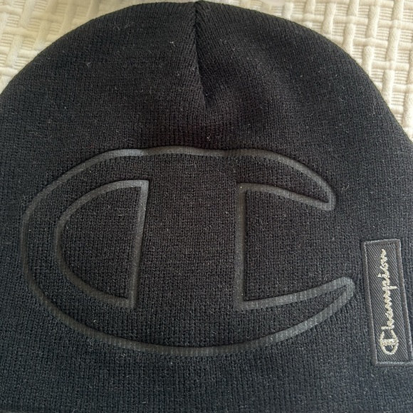 Champion, Big C, embossed knit hat. - Picture 2 of 4